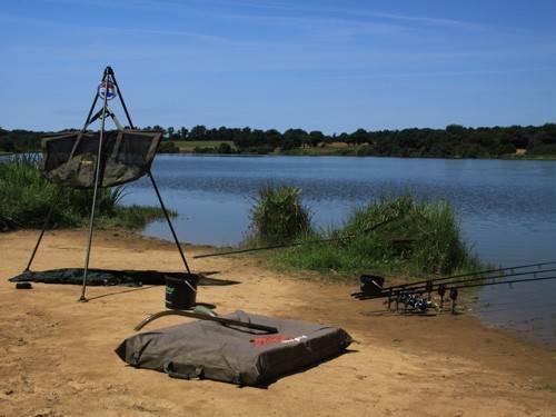 10 karpervissen-in-frankrijk-met-de-jeugd-the-carp-specialist-karperjeugdweek10 500 375 70