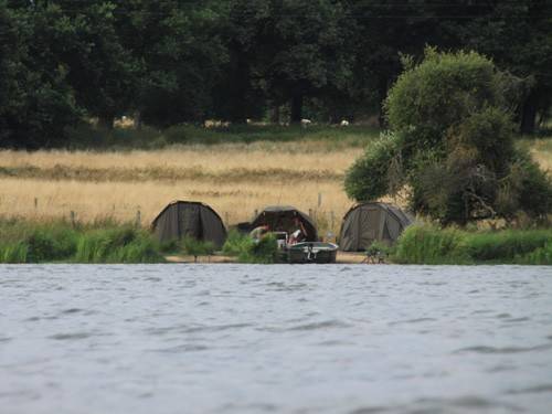 15 karpervissen-in-frankrijk-met-de-jeugd-the-carp-specialist-karperjeugdweek15 500 375 70