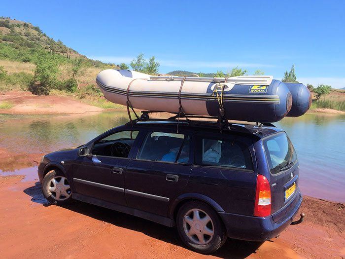 Mobiel vissen blijkt toch niet zo eenvoudig op deze winderige slok water.