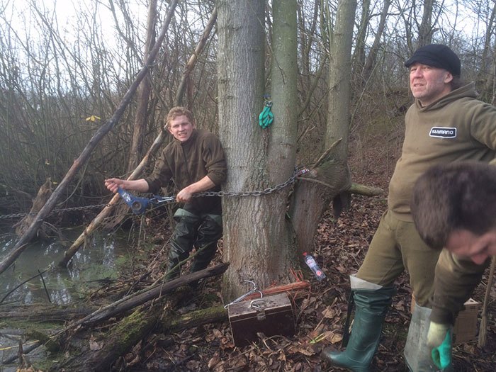 Als je dit samen met vrienden kunt doen is dat verre van een straf. Sterker nog: het geeft een fantastisch gevoel.