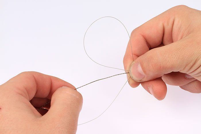 Maak nu met de hoofdlijn een lus die langs de voorslag ligt.