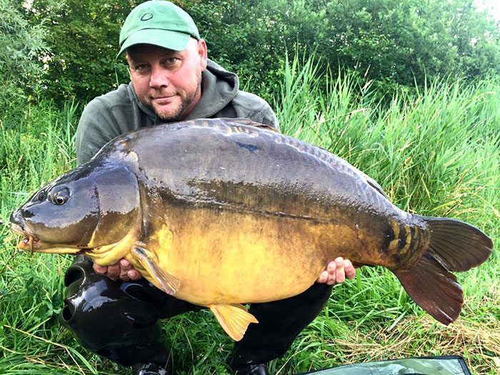 Chris Vandenhaute genoot met volle teugen van zijn vakantie en combineerde dit met het vangen van enkele fraaie bakken. Good job Chris!