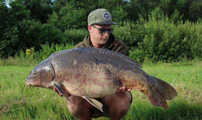 Nog zo'n machtige oude vis van het kanaal!