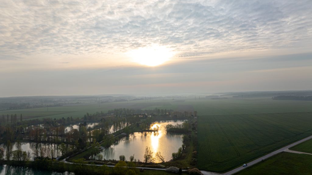 Domaine de Rumilly - Le Planète - The Carp Specialist